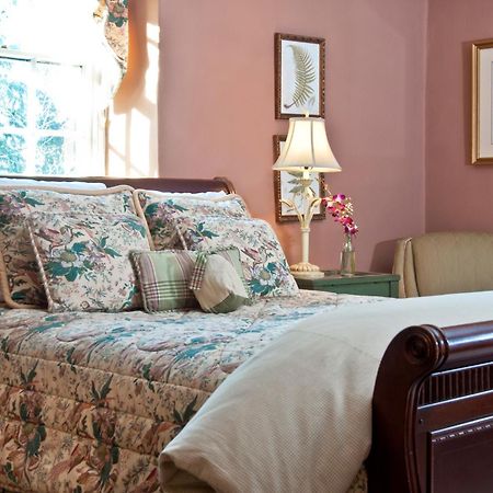 Wayside Inn Bed And Breakfast Ellicott City Δωμάτιο φωτογραφία