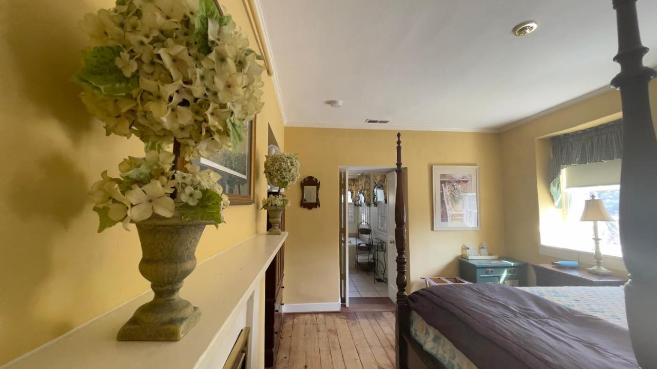 Wayside Inn Bed And Breakfast Ellicott City Εξωτερικό φωτογραφία