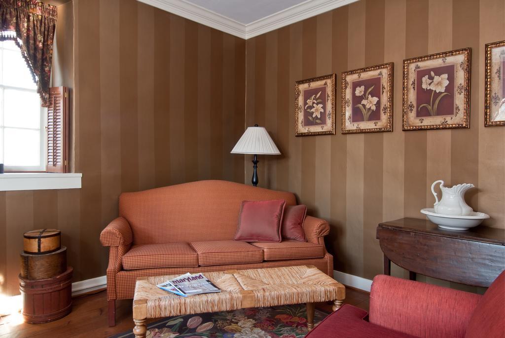 Wayside Inn Bed And Breakfast Ellicott City Δωμάτιο φωτογραφία